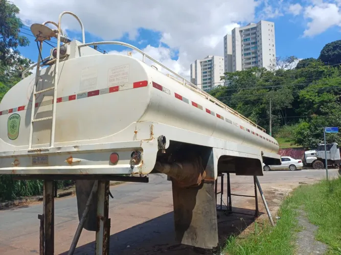 Tanque 16 mil litros 4 divisões de 4 mil litros cada com bomba completo