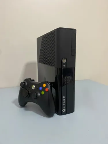Xbox 360 preto + kinect