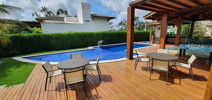 VENDE-SE LINDA CASA EM GRAVATÁ - CONDOMÍNIO RENOMADO