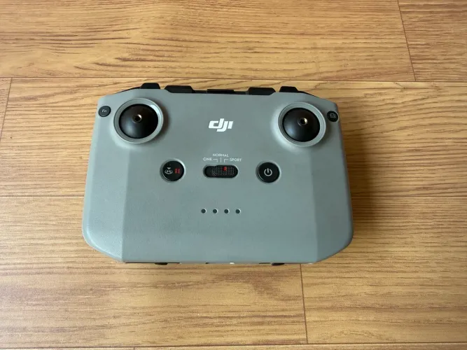 Controle DJI RCN1 COM DEFEITO
