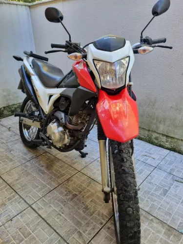 Bros 160 freio a disco nas duas rodas 
