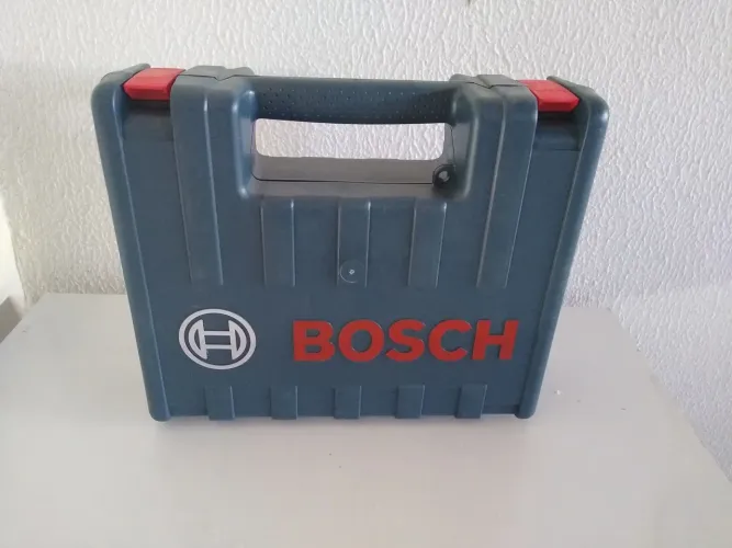 Bosch Furadeira de Impacto GSB 13 RE-M - 750W 220V, em maleta