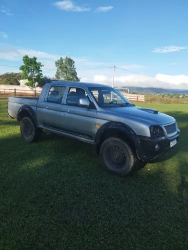Mitsubishi L200 GL 2.5 4X4 CD Diesel 2009