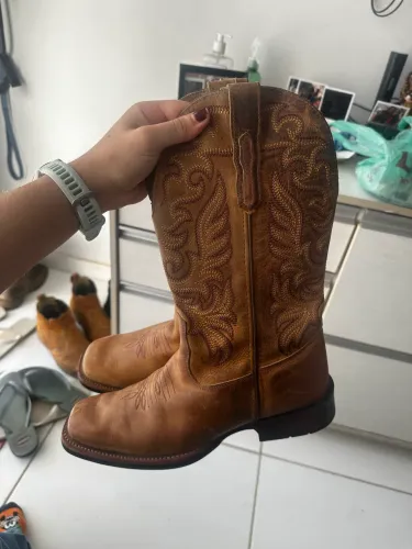 Vendo bota texana goyazes 