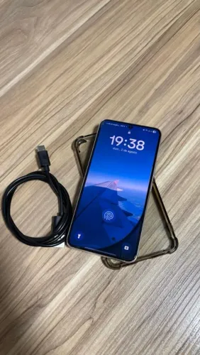 Samsung Galaxy S22 5G - 8G BRAM