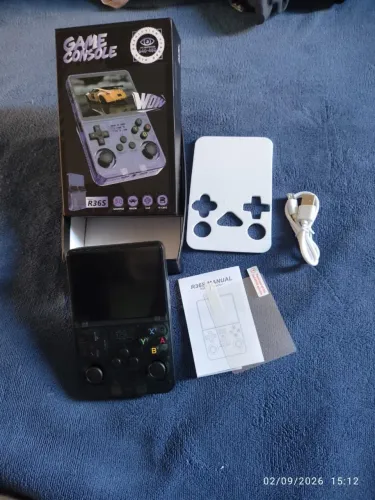 Console Portátil R36s