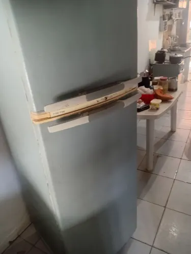 Vendo geladeira brastemp para conserto.