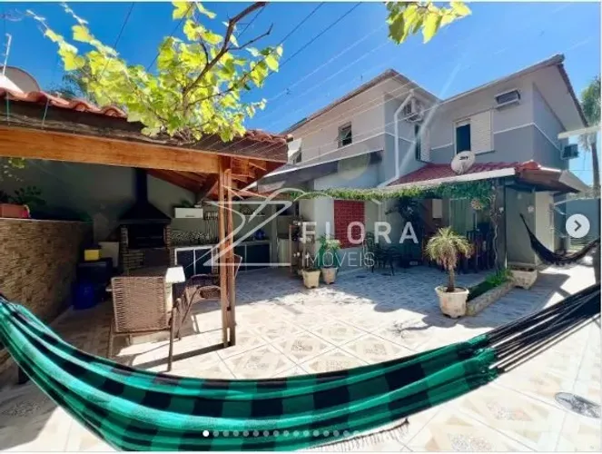 Casas em Condomínios - 3 dormitórios - Parque Villa Flores - Villa Flora