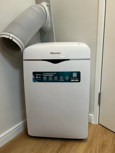 Ar Condicionado Portátil Eletrônico Wi Fi Hisense 12000 BTUs