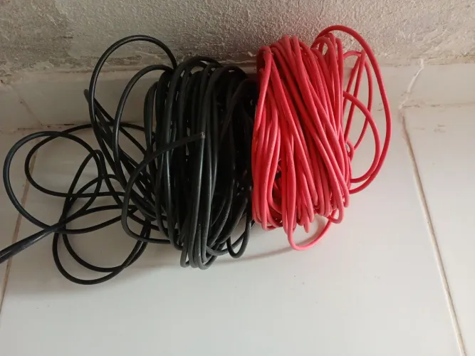 Cabo flexível Cobrecom 10mm Vermelho e Preto 55M (Sobraram da minha instalação em casa)
