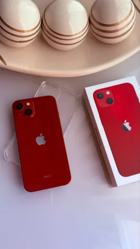 iPhone 13 256gb vermelho
