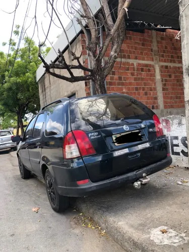 Fiat Palio Weekend HLX 1.8 MPI Flex 4P 2006