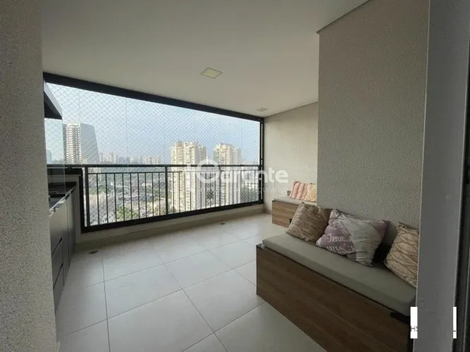 Santo Amaro, apto. para venda ou locação, 68 m². 18º andar. Lazer completo
