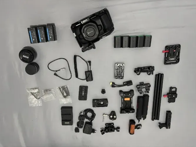 Kit Câmera Black Magic 4K + 2 Lentes + Acessórios