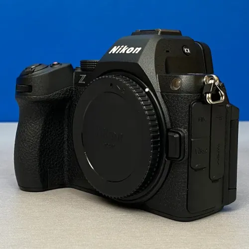 Câmera Digital Nikon Z50 II 20.9MP 3.2" Lente Z DX 16-50MM VR NOVA