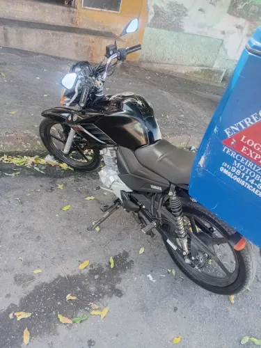 Vendo ou troco numa moto honda