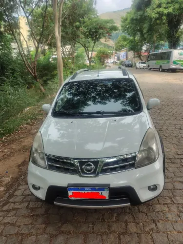 Nissan Livina X-gear Sl/X-gear 1.8 Flex F. Aut. 2013