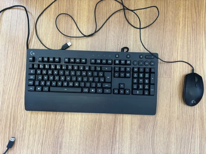 Teclado Logitech G213 PRO e Mouse G203 PRO