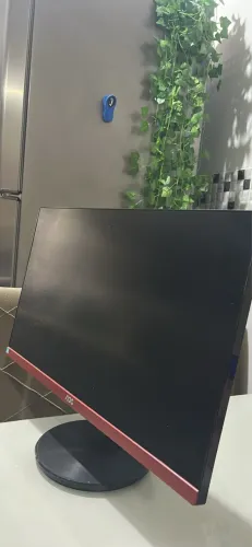 Monitor AOC