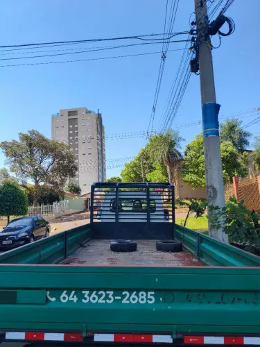 Vendo carroceria 6x2,50m
