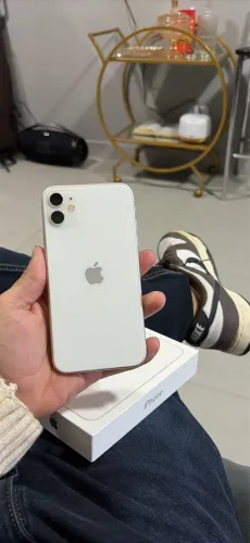 IPHONE 11 128GB BRANCO C/ CAIXA IMPECAVEL E ORIGINAL