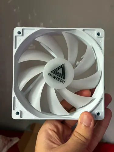 Fans Brancas 120mm e 140mm da Montech