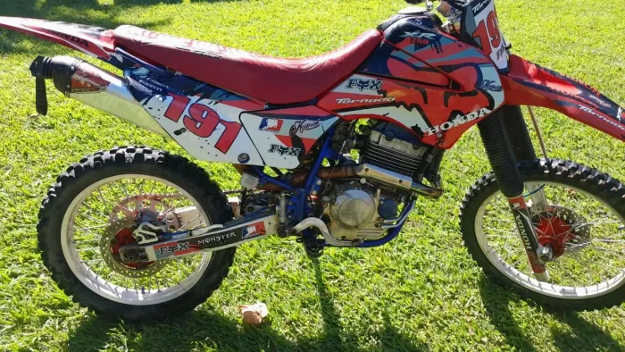 Moto de trilha