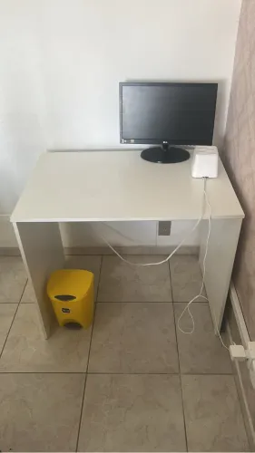 Mesa home office usada TORRO