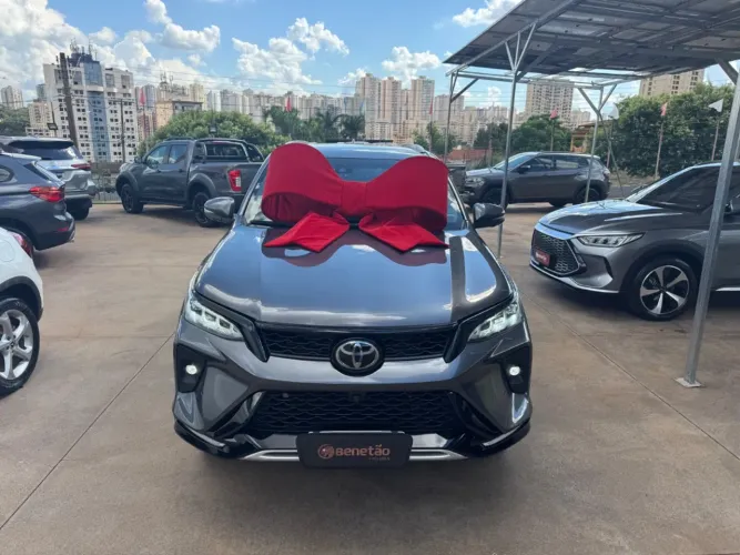 Toyota Hilux SW4 SRX Diamo. 4X4 2.8 TB DIE AUT 2024