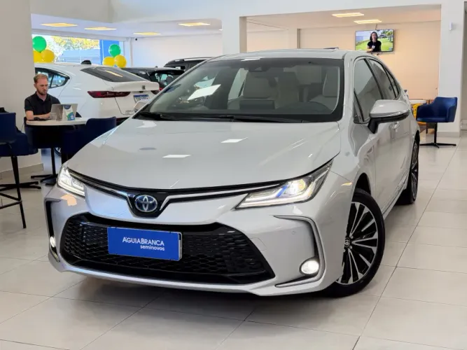 Toyota Corolla Altis Prem. Hybrid 1.8 Flex AUT 2024