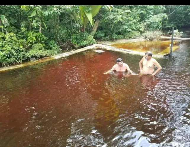 Lindo terreno na estrada de novo airão com piscina natural feito com rip rap, todo cercado