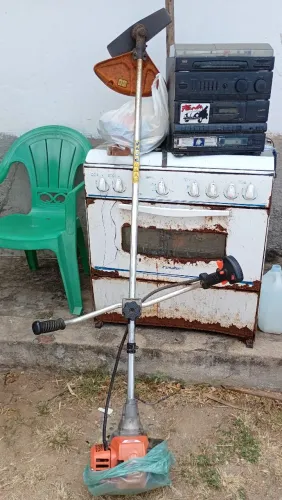 Vendo cortador de grama a gasolina