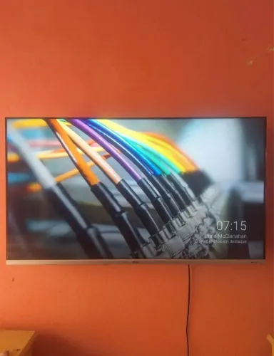 Tv smart 43 polegadas semi nova