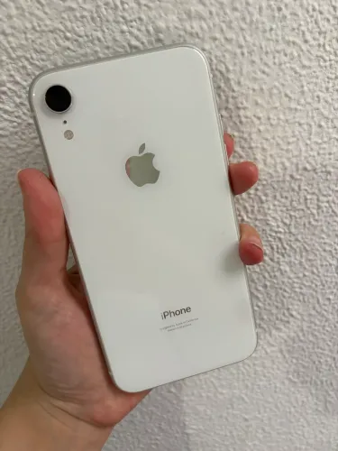 iPhone XR 128gb Branco + Caixa + Carregador original + NF - sem avarias 