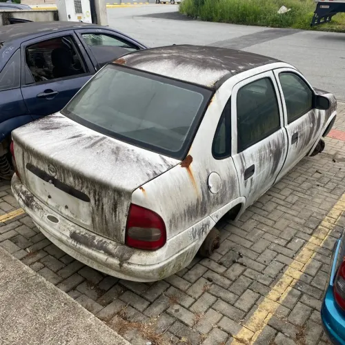Sucata GM Chevrolet Corsa Sedan 1.6 8v 92CV 2004