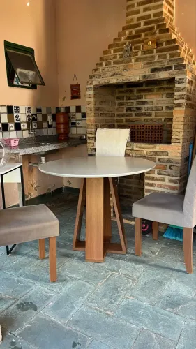 Mesa de Sala de Jantar com 4 cadeiras