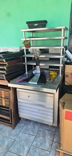 Mesa de montagem de sanduíches
