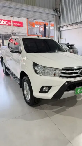 Toyota Hilux CD SRV 4X4 2.8 TDI Diesel Aut. 2017
