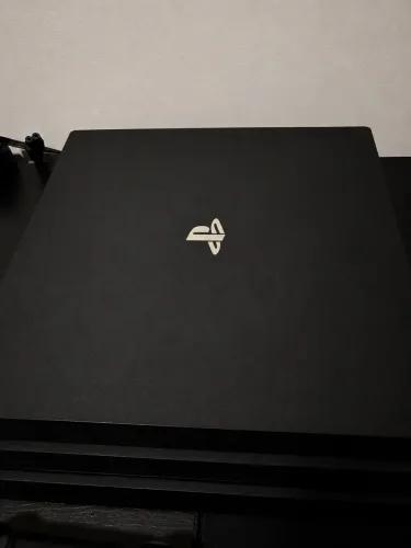 PS4 PRO, 1 tera de armazenamento 