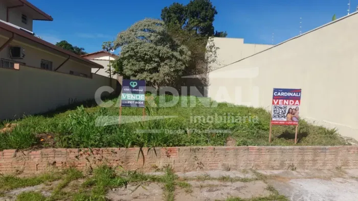 Terreno Padrão em São Carlos