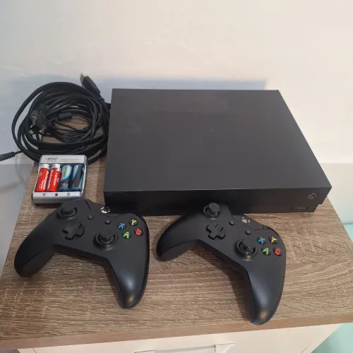 Xbox One X 1TB 2 Controles 