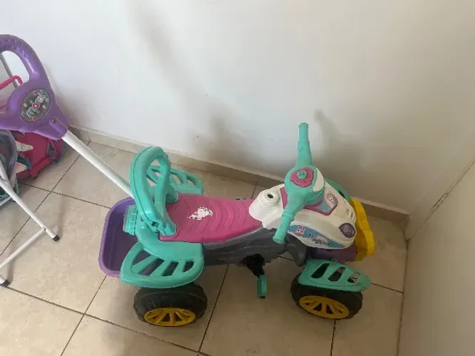 Quadriciclo infantil 