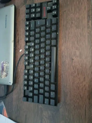 Teclado reddragon kumara vermelho e preto