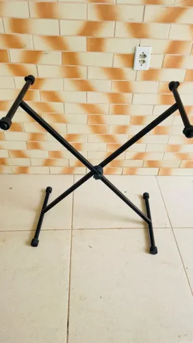 Tripé para teclado