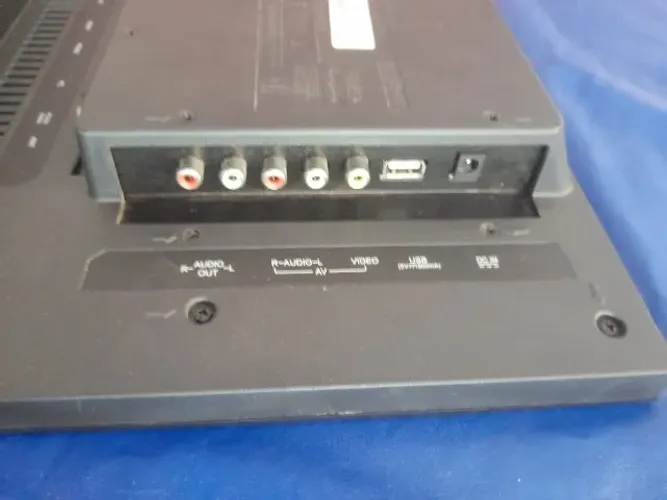 TV Led Philco 20? com cabo para Pc como monitor  