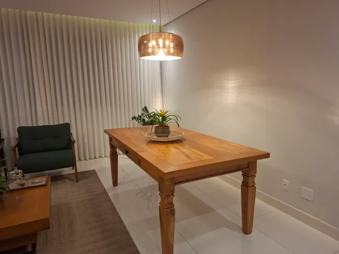 Mesa de jantar madeira maciça,Peroba Rosa