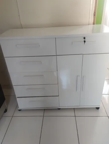 Vendo cômoda
