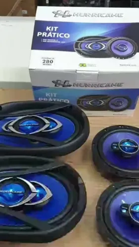 Kit auto falantes Hurricane.