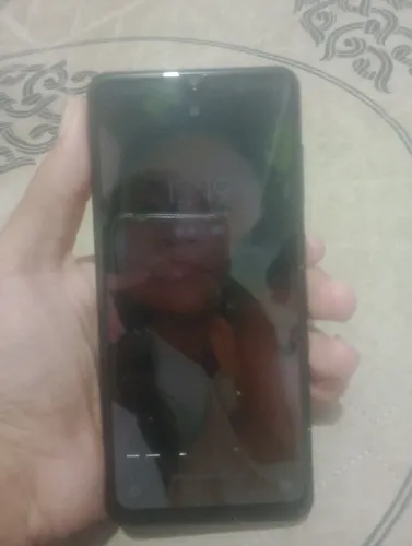 Vendo Celular Samsung A31 todo em ordem, tela tem a garantia de 6 meses sem o carregador