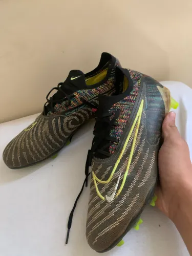 Chuteira Nike Campo Phantom GX Elite FG - Preto/Verde